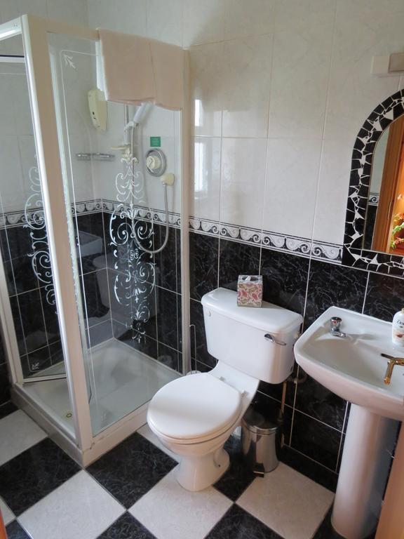 Grey Gables B&B Ennis Esterno foto