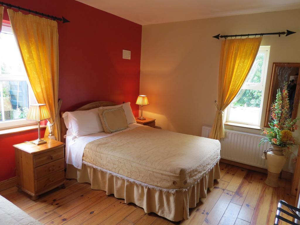 Grey Gables B&B Ennis Esterno foto