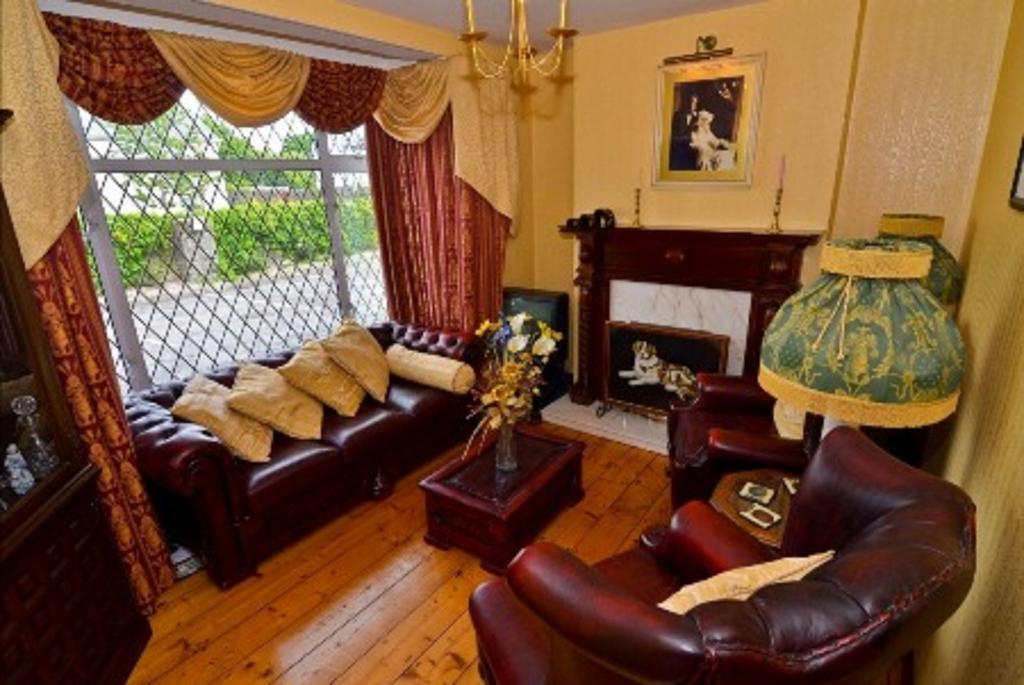 Grey Gables B&B Ennis Esterno foto